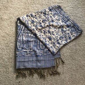Cashmere scarf